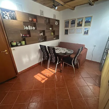 Nyaraló Rucaj House *